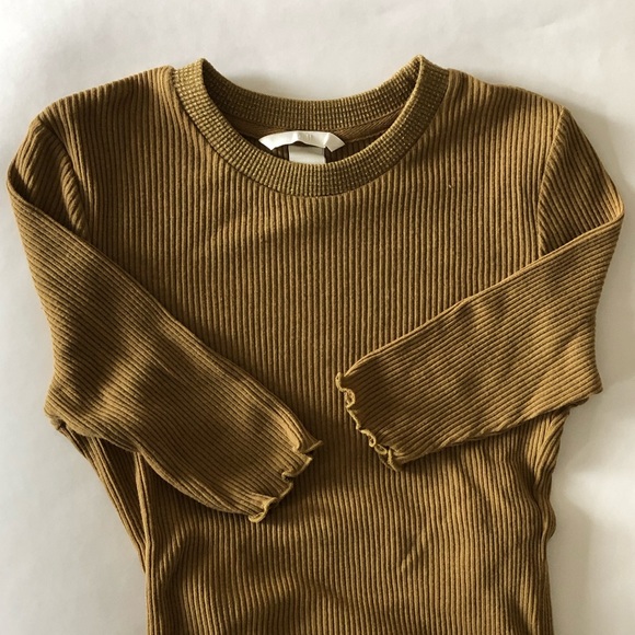 ✨SOLD✨H&M Gold Ribbed Stretch Midi Dress - Picture 2 of 5